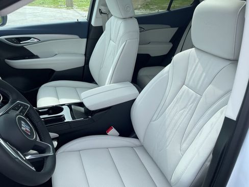 New 2026 Buick Envision Avenir image 13