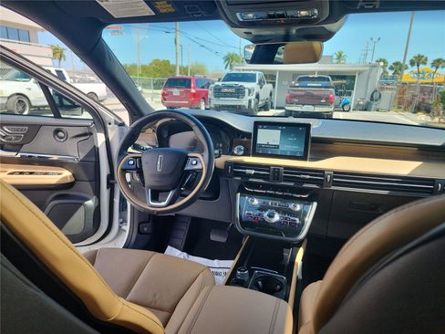 Used 2020 Lincoln Corsair Reserve w/ Equipment Group 201A image 24