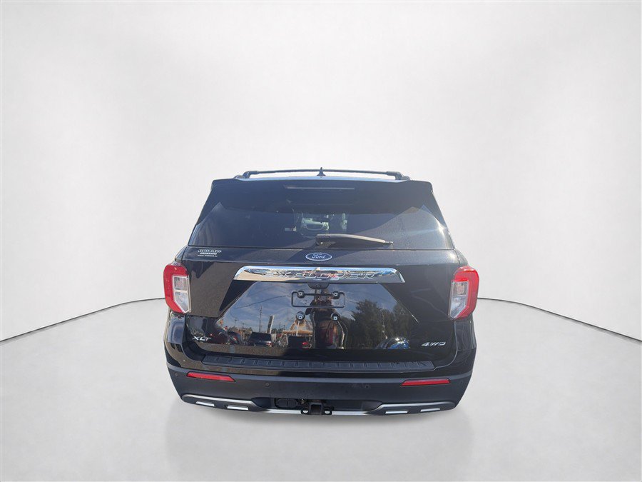 Used 2021 Ford Explorer XLT w/ Equipment Group 202A AWD/4WD image 9