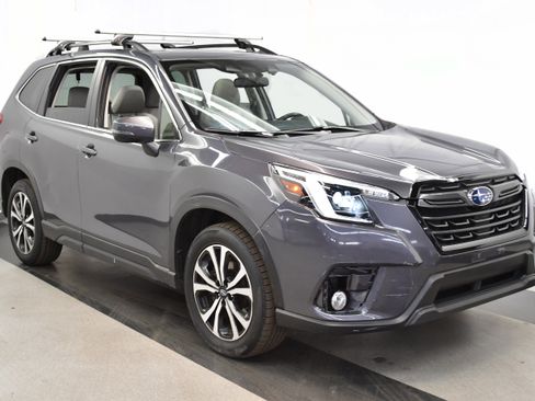 Used 2022 Subaru Forester Limited image 2