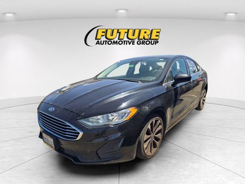 Used 2019 Ford Fusion SE AWD/4WD image 3