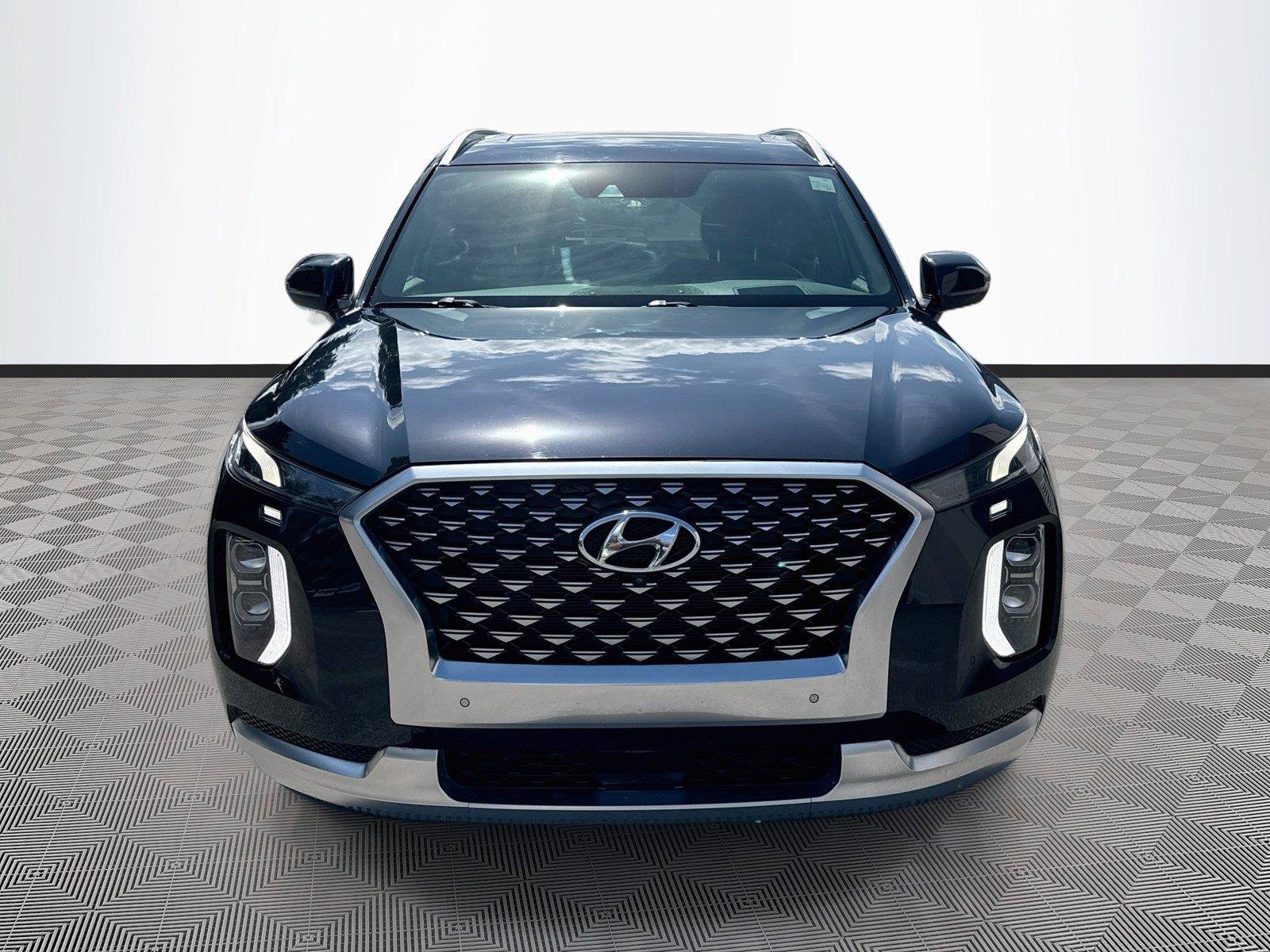 Used 2021 Hyundai Palisade Calligraphy w/ Cargo Package FWD image 2