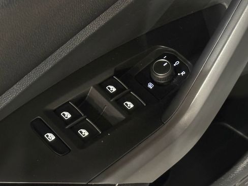 Used 2023 Volkswagen Jetta Sport image 17