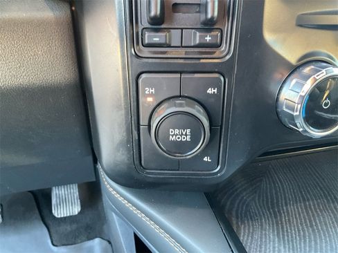 Used 2024 Ford F450 Platinum w/ FX4 Off-Road Package image 28