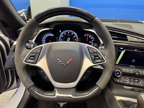 Used 2018 Chevrolet Corvette Z06 w/ Carbon 65 Edition RWD image 26