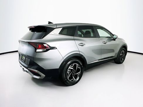 Used 2024 Kia Sportage LX image 9