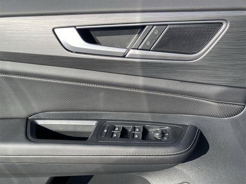 New 2026 Volkswagen Atlas Cross Sport SE image 17