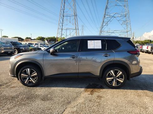 Used 2024 Nissan Rogue SL w/ SL Premium Package FWD image 4