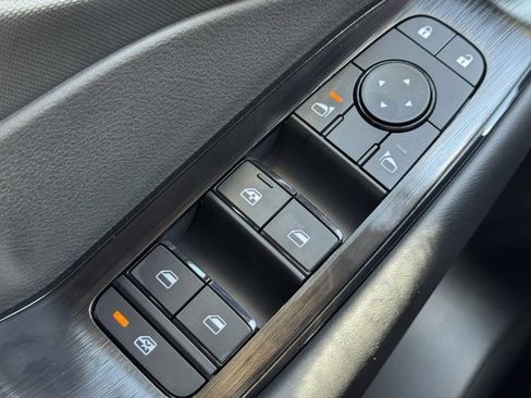 New 2026 Nissan Rogue S image 13