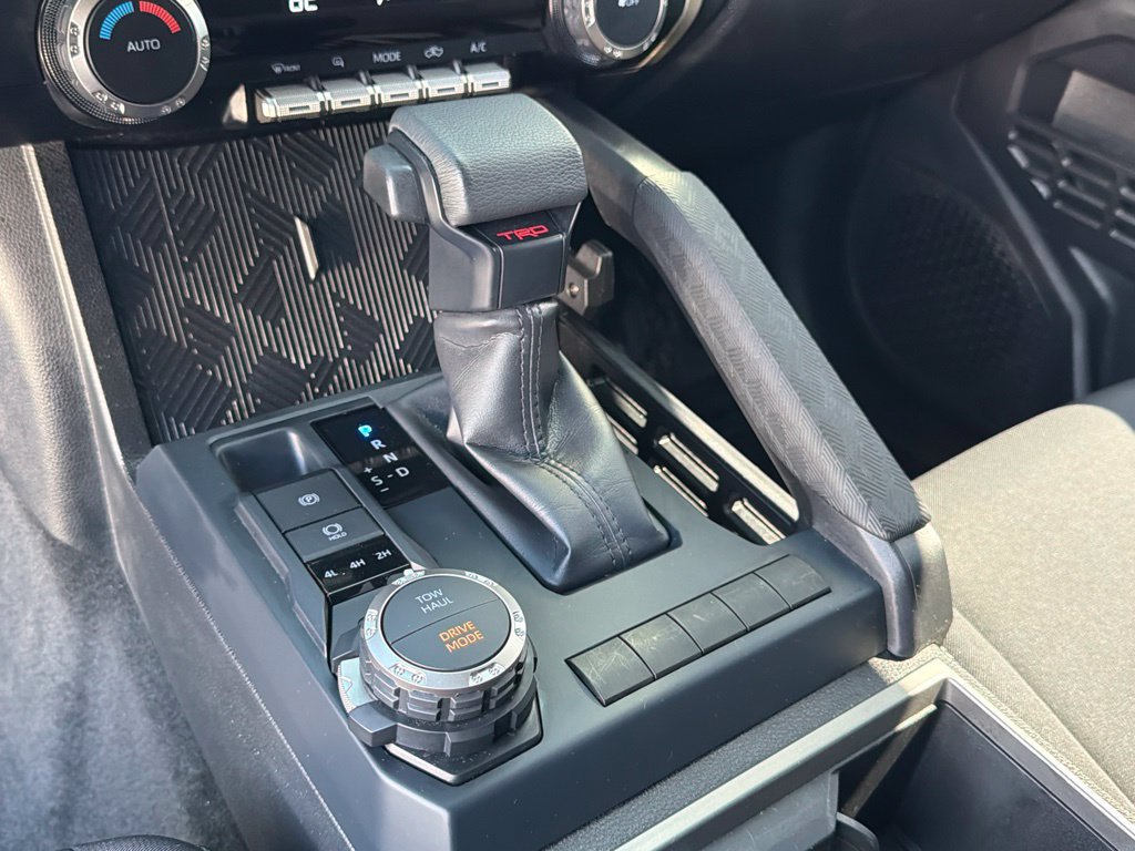 Used 2025 Toyota Tacoma 4x4 Double Cab image 30
