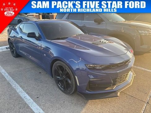 Used 2020 Chevrolet Camaro SS RWD image 3