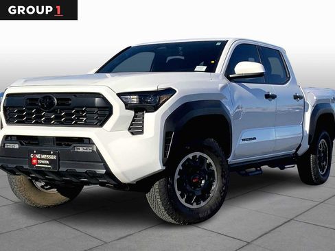 Used 2024 Toyota Tacoma TRD Off-Road image 1
