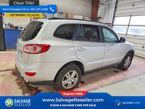 Used 2012 Hyundai Santa Fe GLS image 4