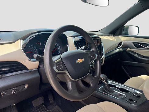 Used 2023 Chevrolet Traverse LS w/ Safety Package FWD image 9