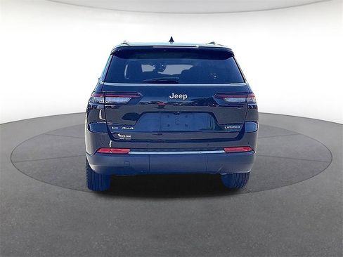 Used 2022 Jeep Grand Cherokee L Limited image 4