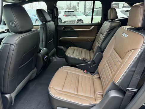 New 2026 GMC Acadia Denali Ultimate AWD/4WD image 23