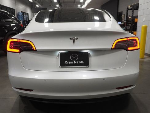 Used 2020 Tesla Model 3 Standard Range Plus image 26