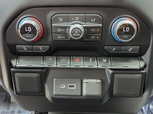 Used 2021 Chevrolet Silverado 1500 RST RWD image 17