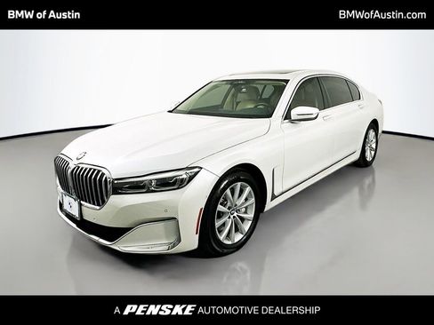 Used 2022 BMW 740i image 1