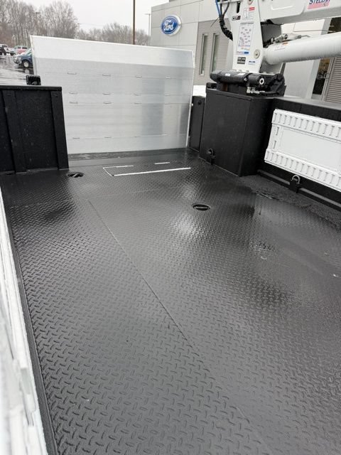 New 2025 Ford F550 4x4 Regular Cab Super Duty image 12