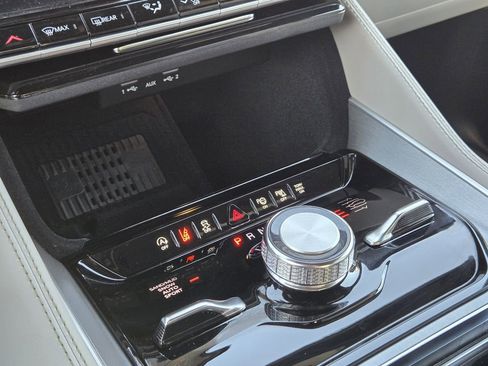 New 2026 Jeep Grand Wagoneer L Limited AWD/4WD image 12