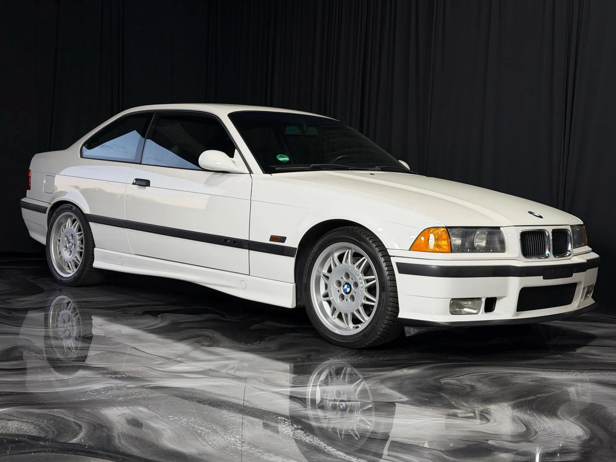 Used 1995 BMW M3 Coupe RWD image 11