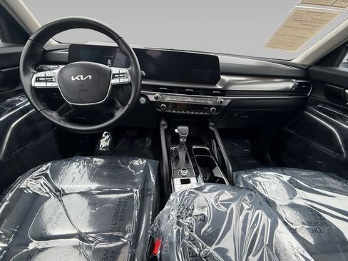 Used 2024 Kia Telluride S w/ S Sunroof Package image 11