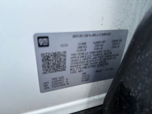 Used 2024 Chevrolet Trax LT FWD image 25