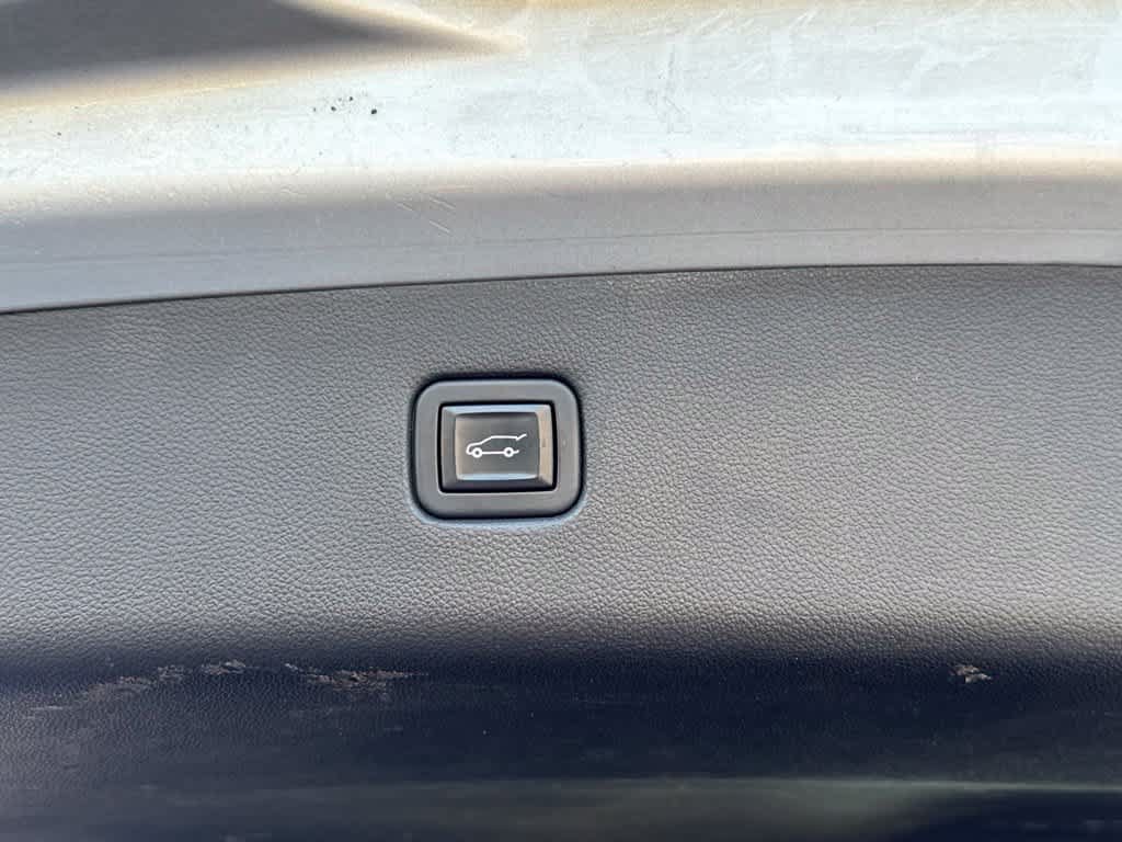 Used 2020 Chevrolet Blazer LT FWD image 13