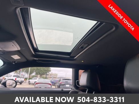 Used 2022 Dodge Challenger R/T Scat Pack w/ Plus Package RWD image 29