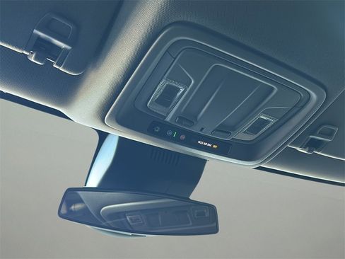 Used 2022 Chevrolet Silverado 1500 LT Trail Boss w/ Protection Package image 4