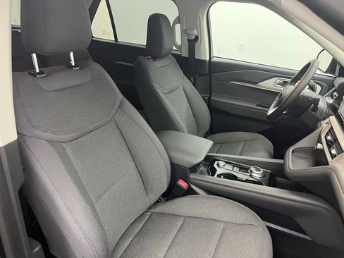 New 2026 Ford Explorer Active image 27