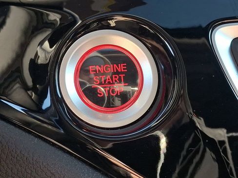 Used 2020 Honda Pilot Touring image 24