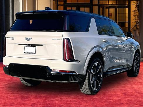 New 2026 Cadillac Escalade IQL Sport 2 AWD/4WD image 6