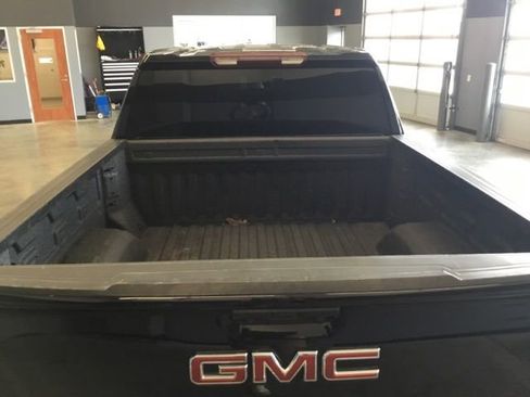 Used 2024 GMC Sierra 1500 Elevation image 8