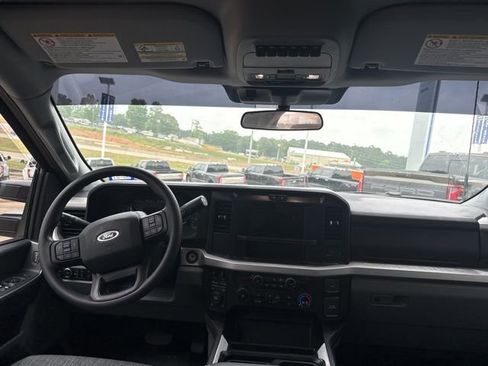 Used 2025 Ford F250 XLT w/ FX4 Off-Road Package AWD/4WD image 13