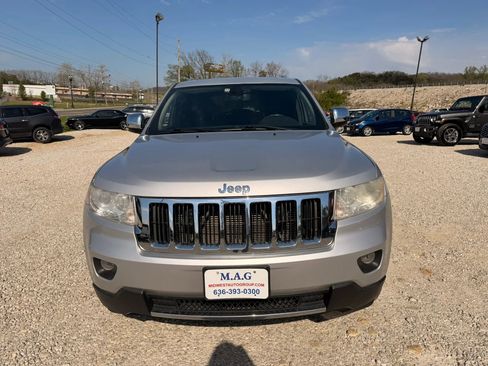 Used 2012 Jeep Grand Cherokee Limited w/ Luxury Group II image 8