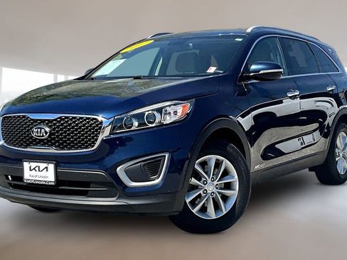 Used 2017 Kia Sorento AWD image 1