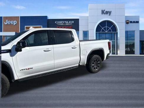 Used 2026 GMC Sierra 1500 AT4X image 5
