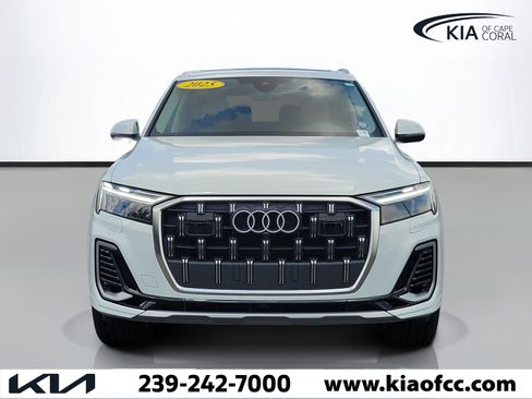 Used 2025 Audi Q7 3.0T Premium AWD/4WD image 2