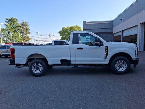 New 2026 Ford F250 XL w/ 360-Degree Camera Package RWD image 15