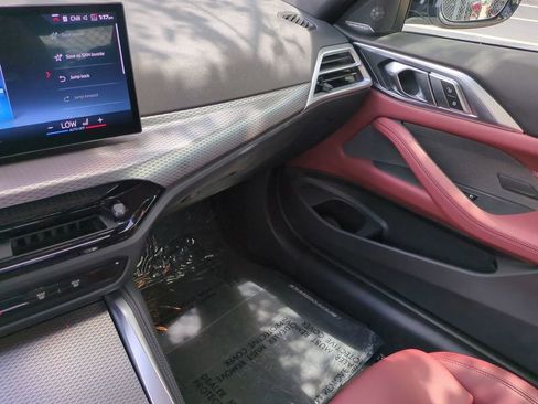 Used 2025 BMW M440i Coupe w/ Premium Package image 17