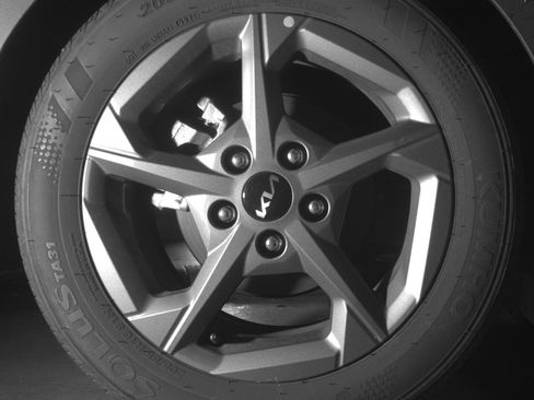 Used 2025 Kia K4 FWD image 14