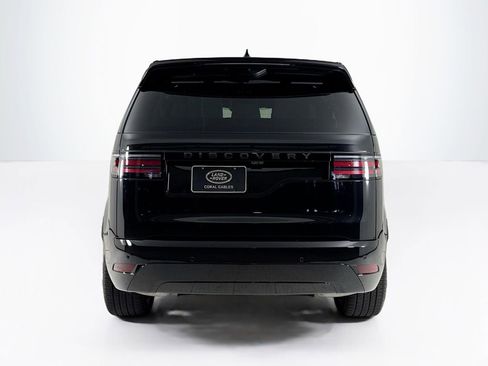 Used 2025 Land Rover Discovery Dynamic SE AWD/4WD image 4