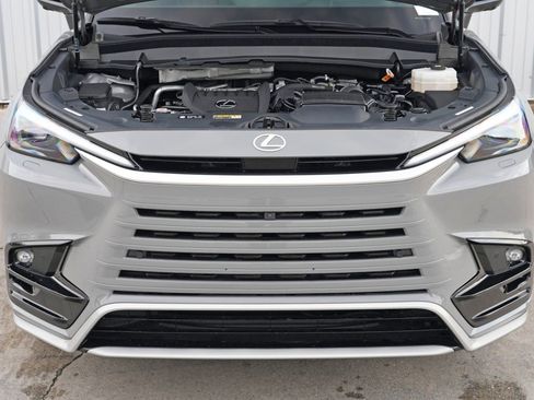 Used 2024 Lexus TX 500h AWD w/ Technology Package image 6