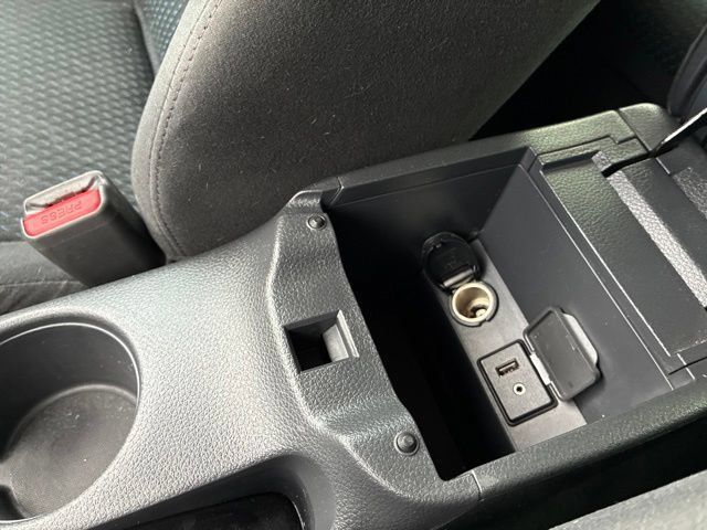 Used 2015 Nissan Sentra SR FWD image 36