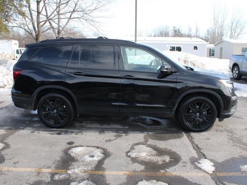 Used 2021 Honda Pilot Black Edition image 4
