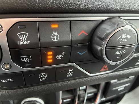 New 2026 Jeep Gladiator Sport image 18