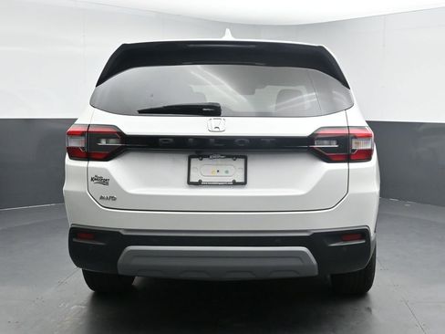 Used 2024 Honda Pilot EX-L image 8