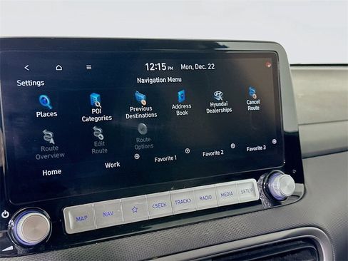 Used 2022 Hyundai Kona Limited image 17